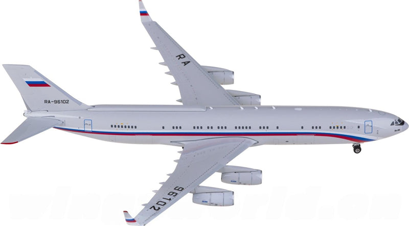 Phoenix Russian Air Force Ilyushin IL-96-400 RA-96102 1:400 Diecast Model view 4