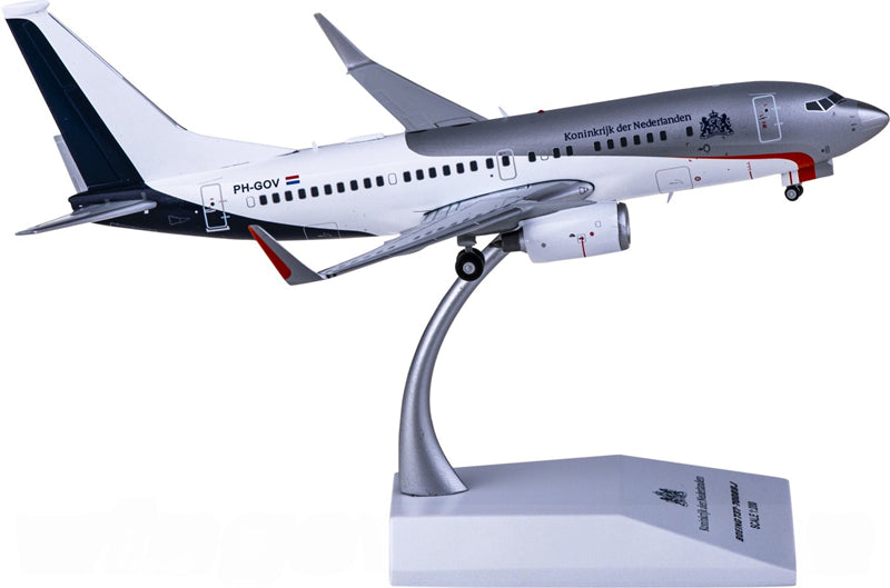 JC Wings Netherlands Government Boeing 737-700BBJ PH-GOV 1:200 Diecast Model view 2