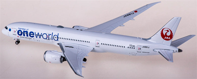 Phoenix Japan Airlines Boeing 787-9 JA861J 1:400 Diecast Model view 4