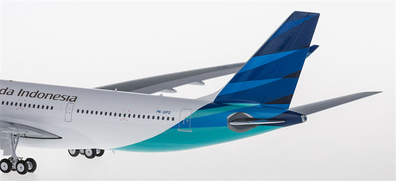 Phoenix Garuda Indonesia for Airbus A330-200 PK-GPQ 1:200 Aircraft Pre-built Airliner Model Display