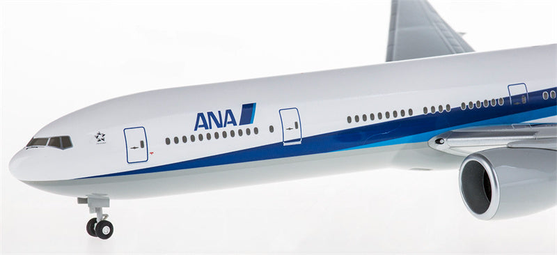 Hogan ANA Boeing 777-300ER 1:200 ABS Model view 5