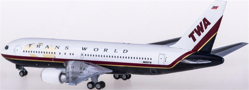 AeroClassics TWA Boeing 767-200ER N650TW 1:400 Diecast Model view 4