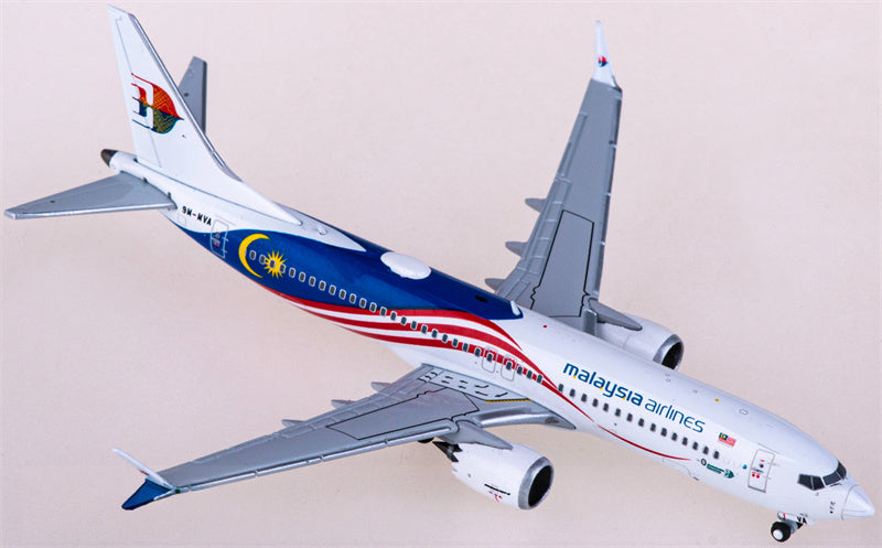 JC Wings Malaysia Airlines Boeing 737 MAX 8 9M-MVA 1:400 Diecast Model view 4