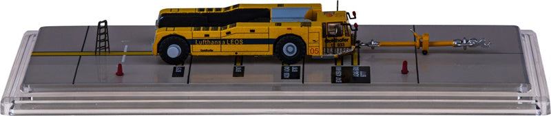 JC Wings Lufthansa Towbarless Tractor 1:200 Accessory Model view 1