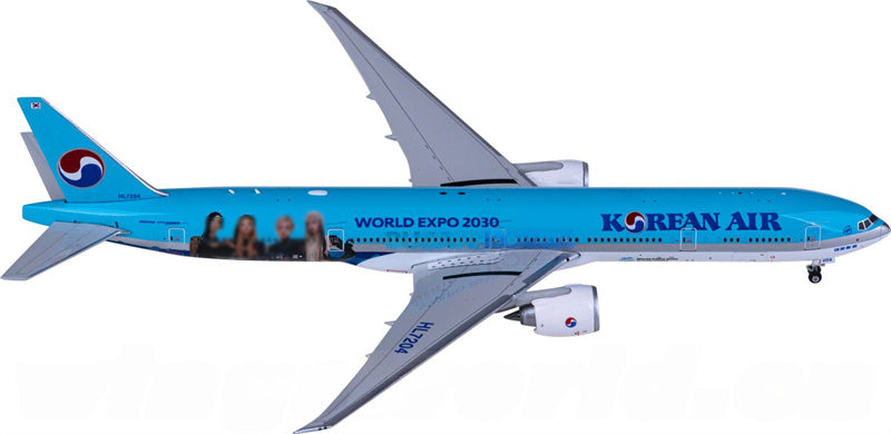 Phoenix Korean Air Boeing 777-300ER HL7204 1:400 Diecast Model view 4