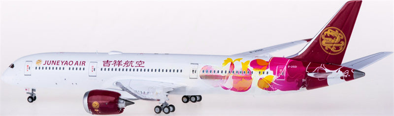 JC Wings 1:400 Juneyao Air Boeing 787-9 B-20D1 Diecast Model view 4