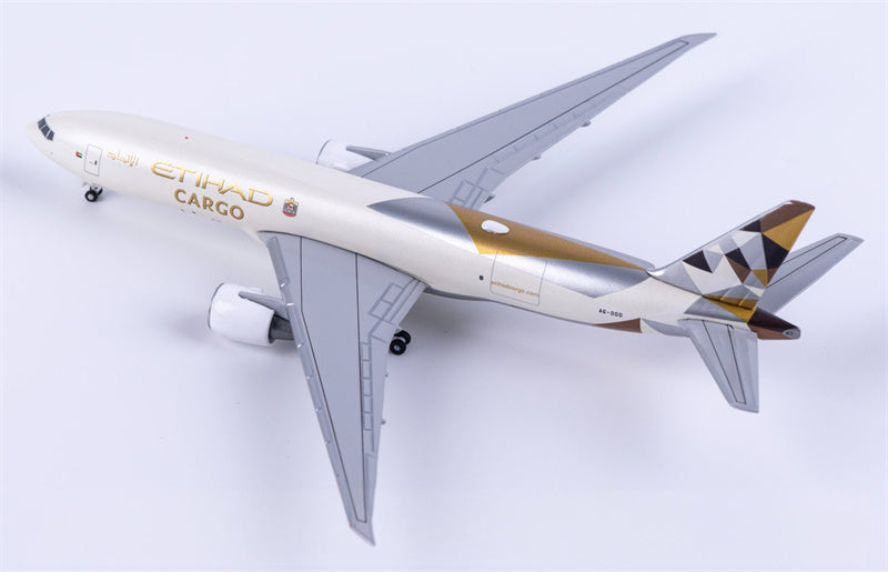 Herpa Etihad Cargo Airways Boeing 777-200LRF A6-DDD 1:500 Diecast Model view 4