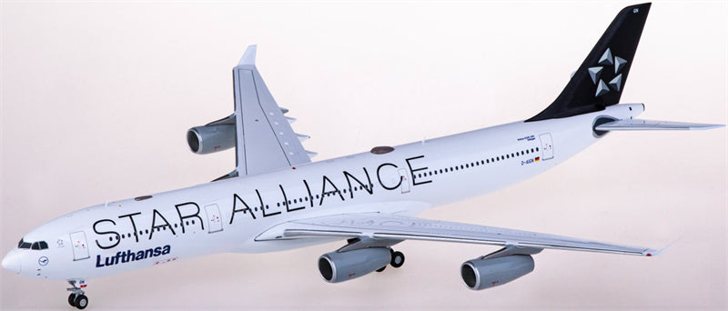 JC Wings Lufthansa Airbus A340-300 D-AIGN Star Alliance 1:200 Diecast Model view 2