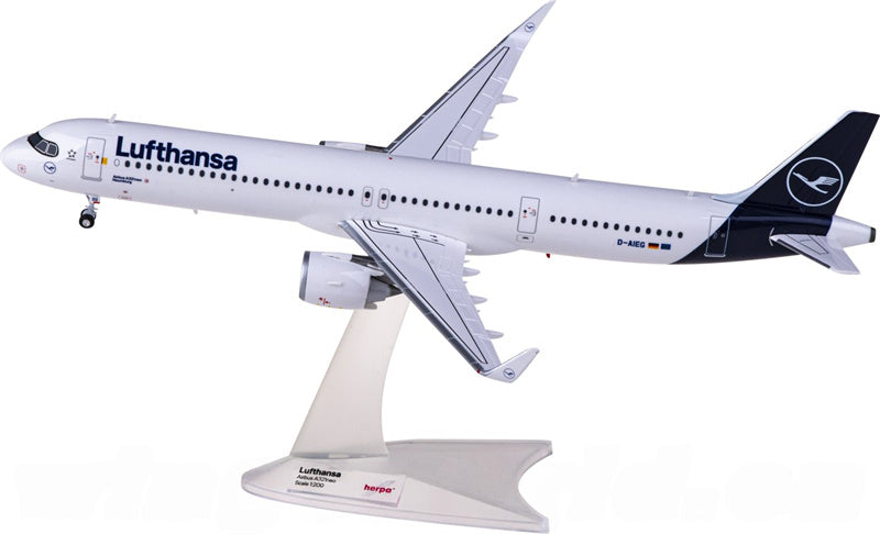 Herpa Lufthansa Airbus A321neo D-AIEG 1:200 ABS Model view 2