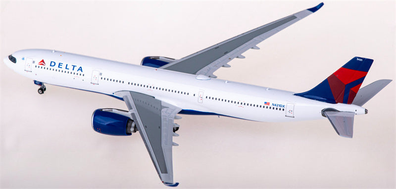 Phoenix Delta Air Lines Airbus A330-900neo N421DX 1:400 Diecast Model view 2