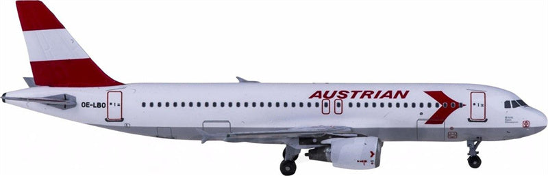 AeroClassics Austrian Airlines Airbus A320 OE-LBO Retro Livery 1:400 Diecast Model view 2
