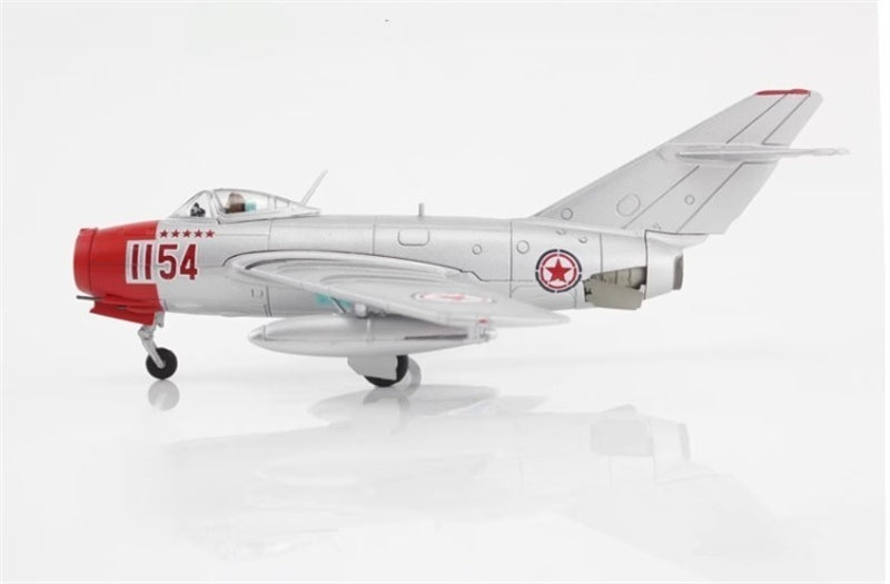 HOBBY MASTER MIG-15bis No.1154 Chinese People's Volunteers Air Force 1950s 1:72 Airplane Pre-built Model