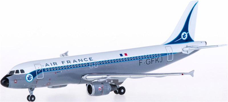 Phoenix Air France Airbus A320 F-GFKJ 1:400 Diecast Model view 1
