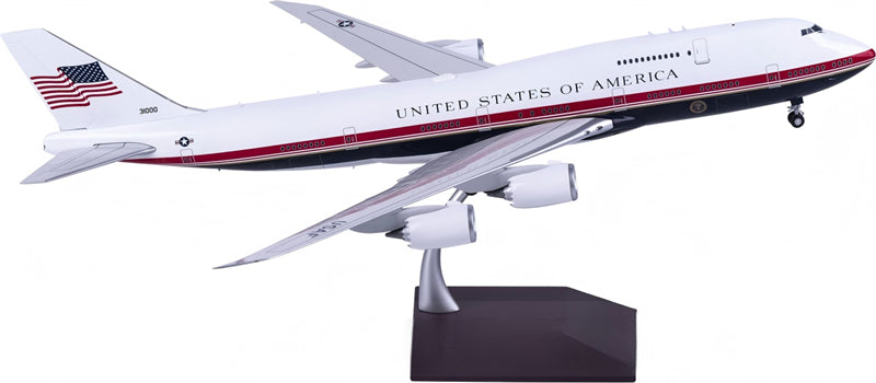 Geminijets 1:200 US Air Force Boeing 747-8 31000  DIECAST Model