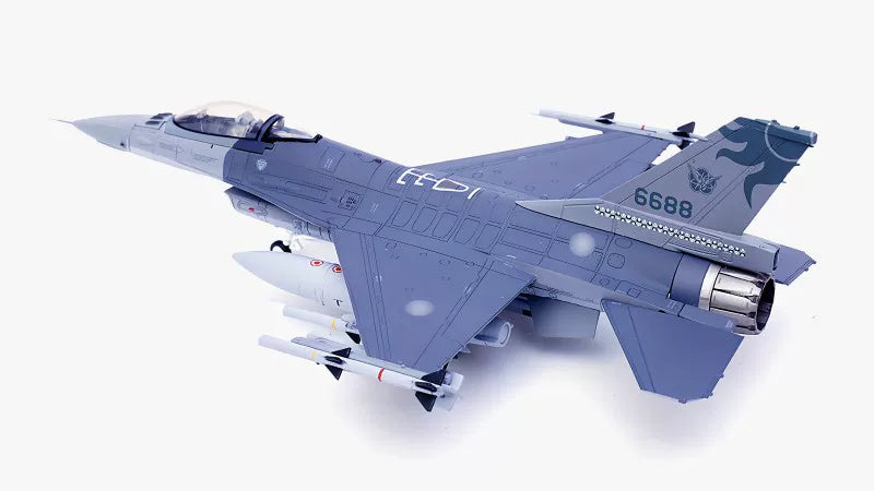 ALBATROS Taiwan Air Force F-16A  1:72 Model   Grey Sun 6688