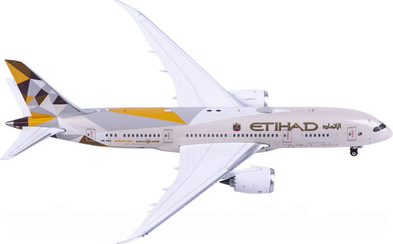 Phoenix Etihad Airways Boeing 787-8 A6-PFC 1:400 Diecast Model view 1