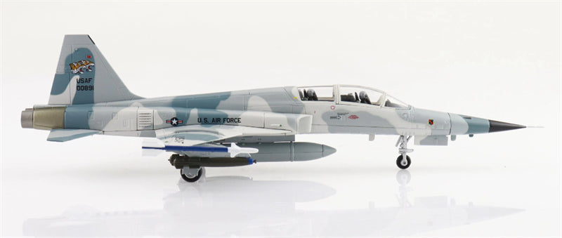 HOBBY MASTER USAF F-5F 425th TFTS 1:72 Model 1979 73-0891
