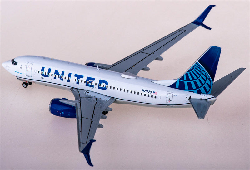 Geminijets United Airlines Boeing 737-700 N21723 1:400 Diecast Model view 2