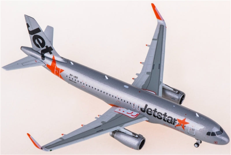 Phoenix 1:400 Jetstar Airbus A320 9V-JSQ Diecast Model view 1