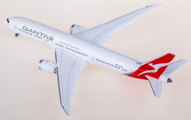 JC Wings 1:400 Qantas Boeing 787-9 Dreamliner VH-ZNF Flaps down Model