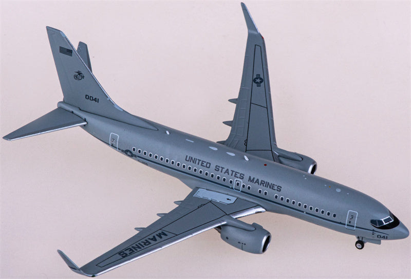 NG Models USMC Boeing 737-700 C-40A Clipper 170041 1:400 Diecast Model view 1