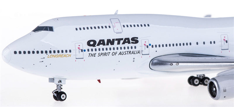 Phoenix Qantas Boeing 747-400 VH-OJA 1:400 Diecast Model view 3