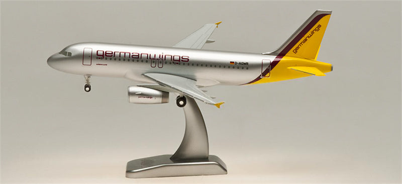 Hogan Germanwings Airbus A319 D-AGWR 1:200 ABS Model view 4