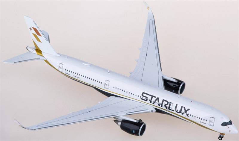 JC Wings Starlux Airlines Airbus A350-900XWB B-58502 1:400 Diecast Model view 3