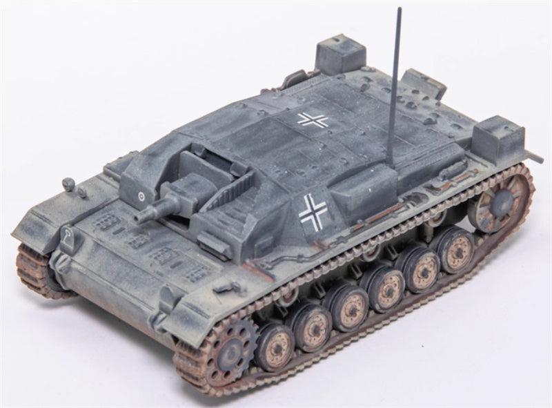 Dragon StuG.III Ausf.A Guard Banner Armored Division LAH Aging Limited Edition 1:72 Tank Pre-built Model