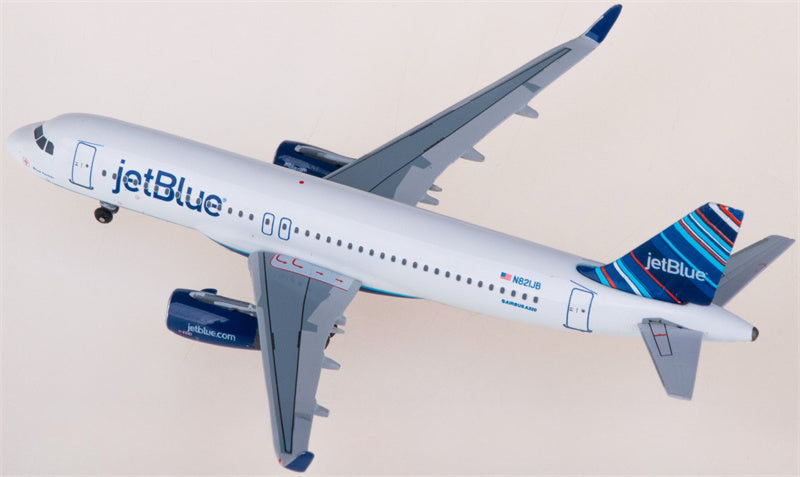 AeroClassics JetBlue Airbus A320 N821JB 1:400 Diecast Model view 4