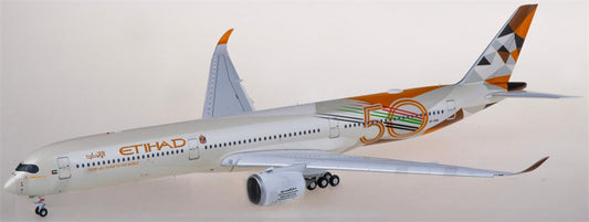 JC Wings Etihad Airways Airbus A350-1000 A6-XWB Flaps Down 1:200 Diecast Model view 1