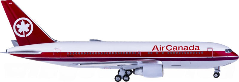 AeroClassics Air Canada Boeing 767-200 C-GAUS 1:400 Diecast Model view 1