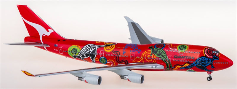 JC Wings Qantas Airways Boeing 747-400 VH-OEJ 1:200 Diecast Model view 1