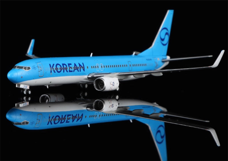 HX Models 1:400 Korean Air Boeing 737-900 HL8248 Diecast Model view 3