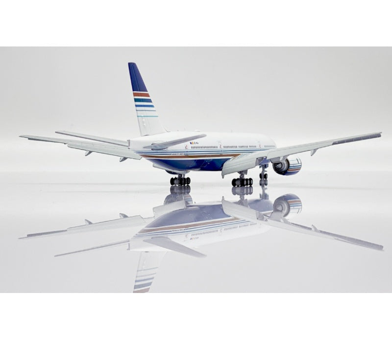 JC Wings 1:400 Privilege Style B777-200ER EC-MUA Flaps down DIECAST Model