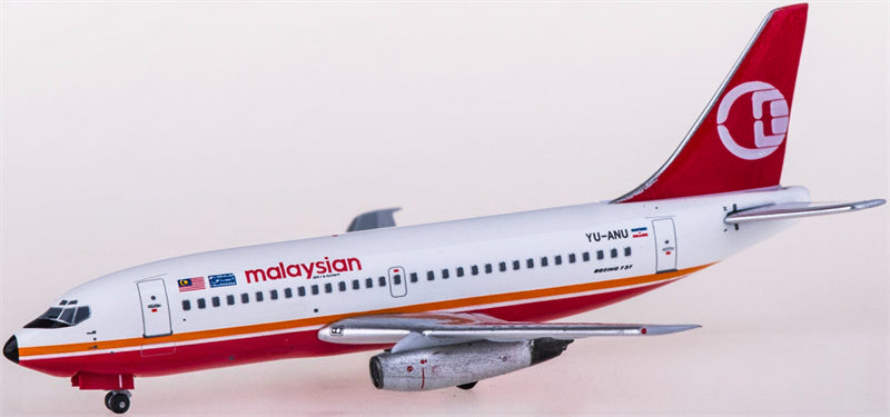 AeroClassics Malaysia Airlines Boeing 737-200 YU-ANU 1:400 Diecast Model view 1