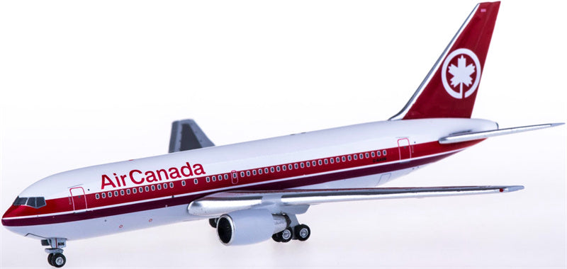 AeroClassics Air Canada Boeing 767-200 C-GAUS 1:400 Diecast Model view 3