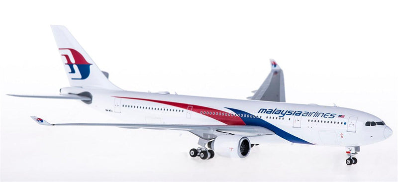 Phoenix Malaysia Airlines for Airbus A330-200 9M-MTU 1:400 Aircraft Pre-built  Airliner Model Display