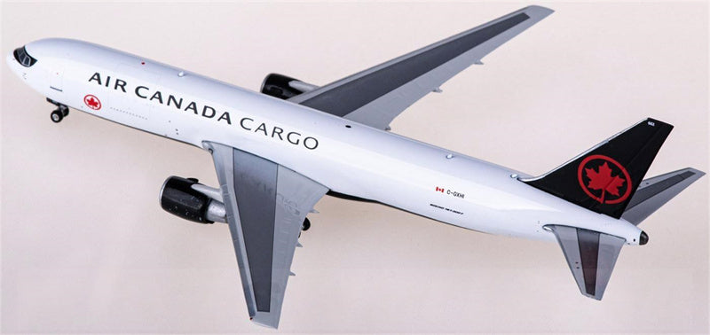 Phoenix Air Canada Cargo Boeing 767-300F C-GXHI 1:400 Diecast Model view 3