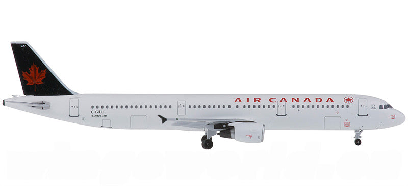 AeroClassics Air Canada Airbus A321 C-GITU 1:400 Diecast Model view 1