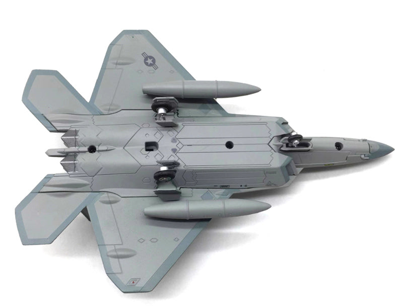 FLOZ US Lockheed Martin F-22 Raptor fighter jet 1:100 Aircraft Pre-built Model