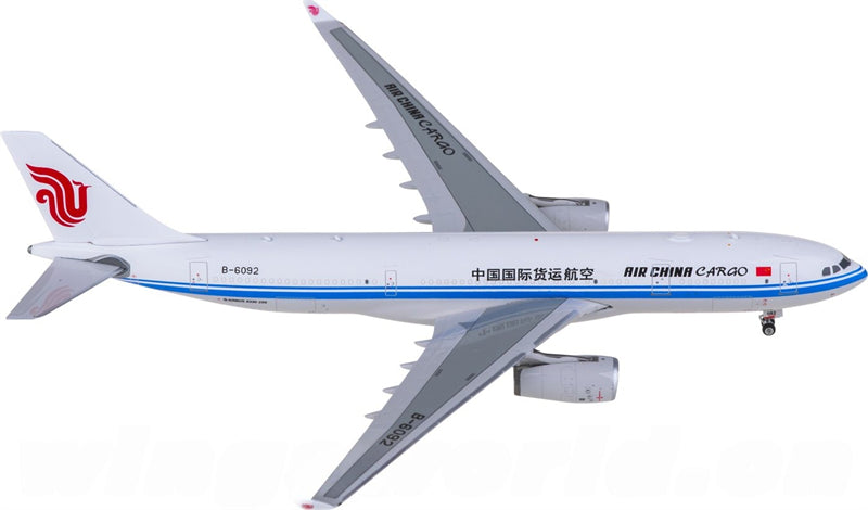 Phoenix Air China Airbus A330-200 B-6092 1:400 Diecast Model view 2
