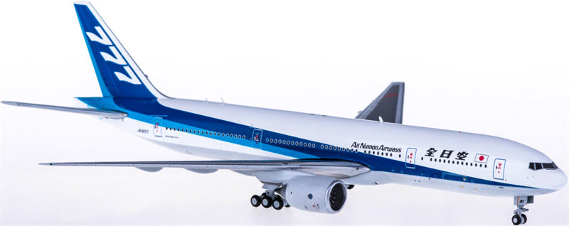 JC Wings ANA Boeing 777-200 JA8197 1:400 Diecast Model view 1