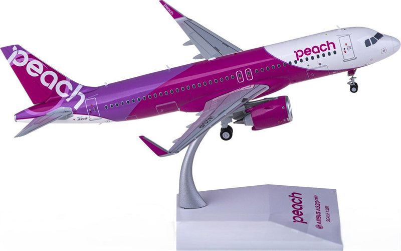 JC Wings Peach Aviation Airbus A320neo JA204P 1:200 Diecast Model view 1
