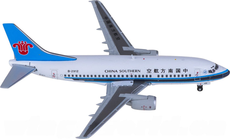 Undefined Collectibles China Southern Boeing 737-500 B-2912 1:400 Diecast Model view 1