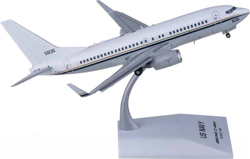 JC Wings US Navy Boeing 737-700 C-40A Clipper 165835 Flaps Down 1:200 Diecast Model view 1