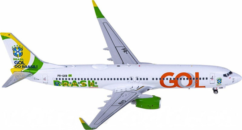 Phoenix GOL Boeing 737-800 PR-GXB 1:400 Diecast Model view 1