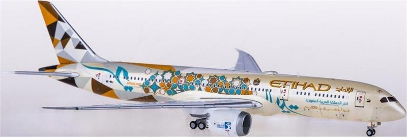 JC Wings Etihad Airways Boeing 787-9 Dreamliner A6-BLI choose Saudi Arabia 1:400 Diecast Model view 3