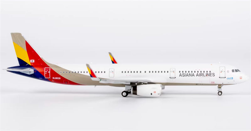NG Models Asiana Airbus A321 HL8039 1:400 Aircraft Model