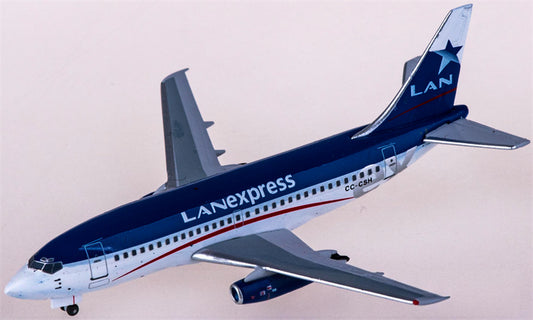 AeroClassics LAN Airlines Boeing 737-200 CC-CSH 1:400 Diecast Model view 1